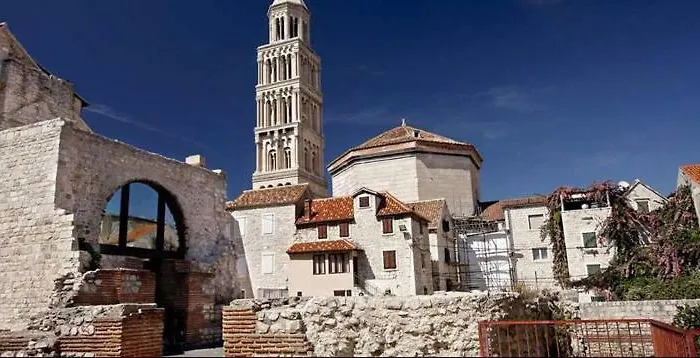 Apartment Sunny Yellow *