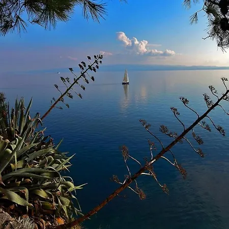 Sunny Yellow - With Balcony And Parking Place, * Split